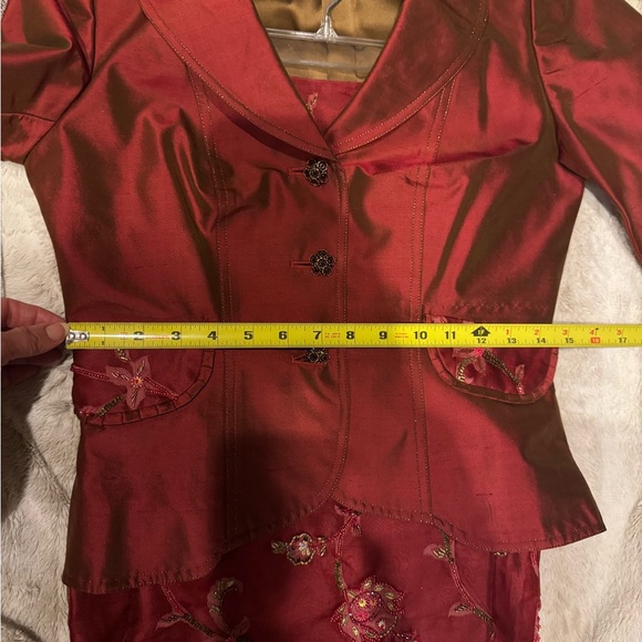 Vintage Burnt Orange Beaded Silk Skirt Suit Set. Rare find , nice workmanship. - Picture 10 of 15